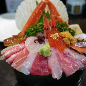 山さん寿司の海鮮丼